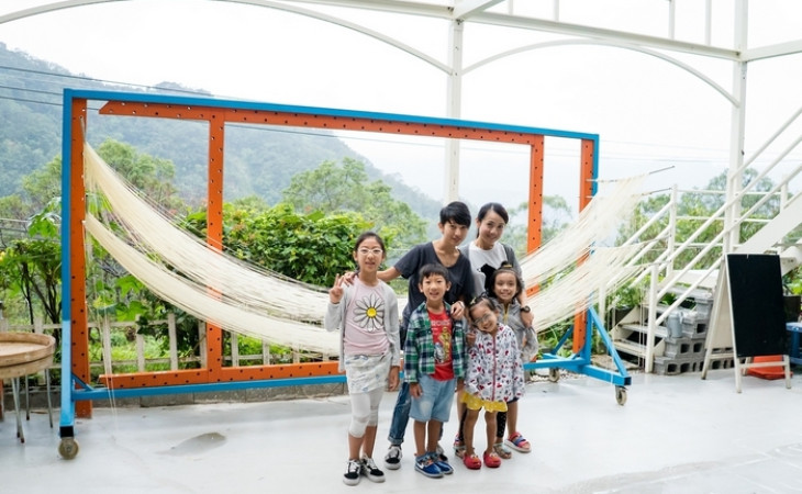 [石碇許家手工麵線DIY + 林口區眠羊星樂園, Day 4] 4天3夜台北親子遊。母女仨歷險記 2016