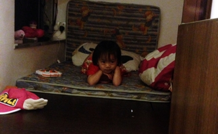 兩姐妹的碌架床。獨個兒睡的第一夜 [5歲4個月+2歲2個半月]