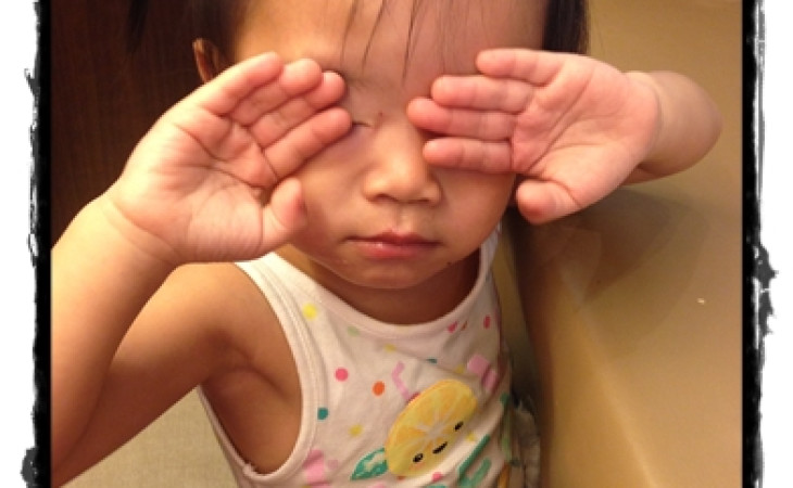 兩姐妹。肺炎驚魂 (持續高燒) [5歲半+2歲5個半月]