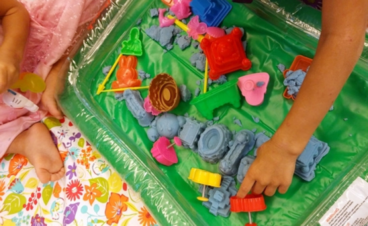 動力沙 / 太空玩具沙 / 太空魔力沙 *** Home Playgroup *** [7歲9個半月+3歲7個半月]